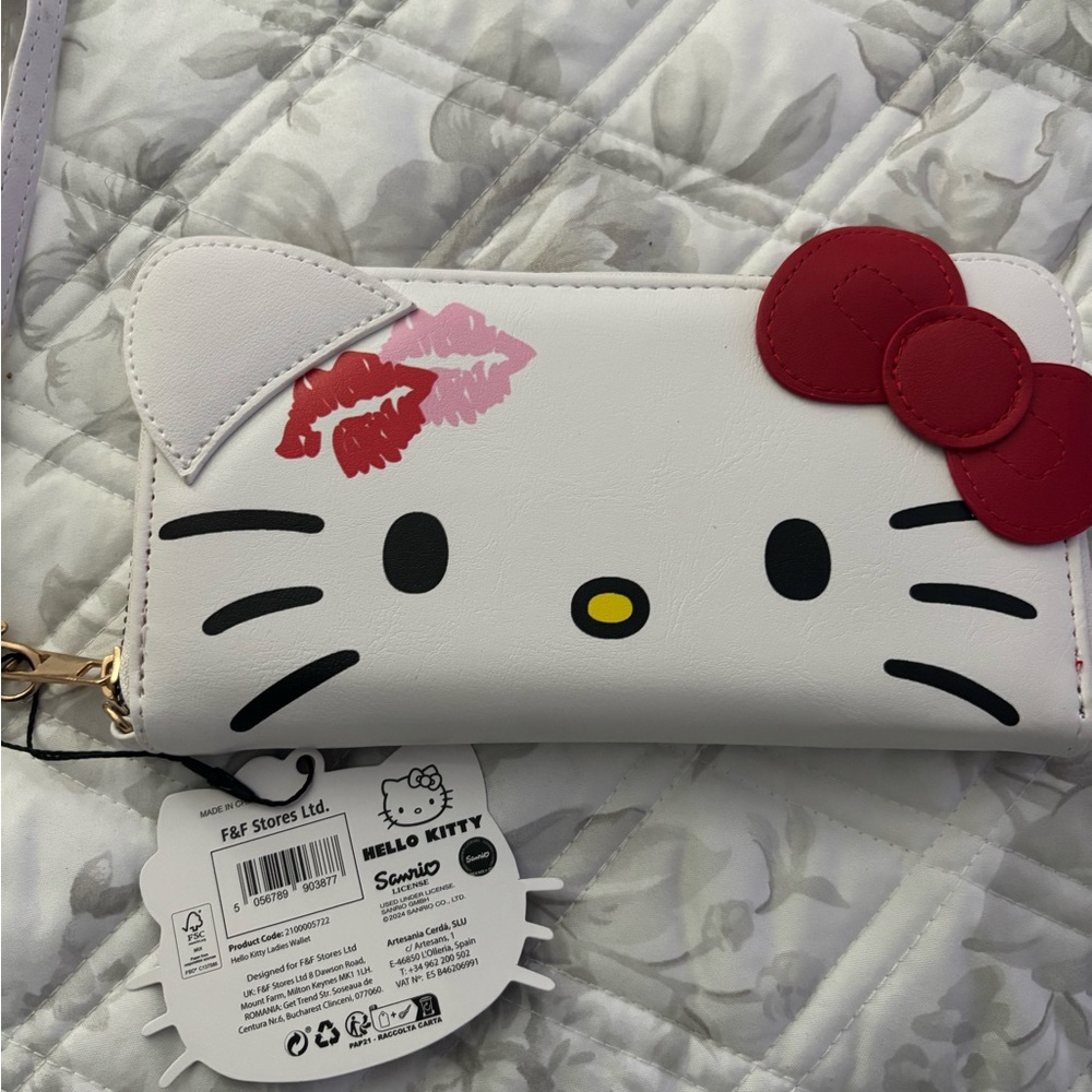 Hello Kitty White Wallet with Red Kiss Design
